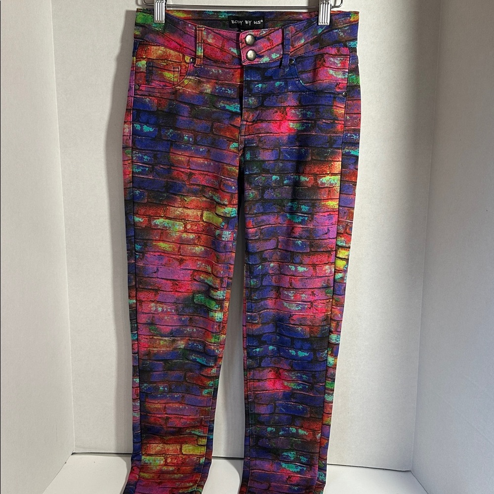 Body by us colorful brick print pants size medium
